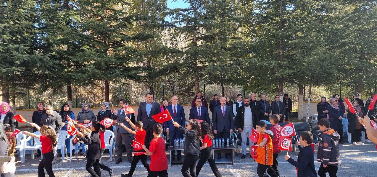 Belediye Başkanı İsmail GÜZEL 'den Okul Ziyareti ve 29 Ekim Cumhuriyet Mesajı