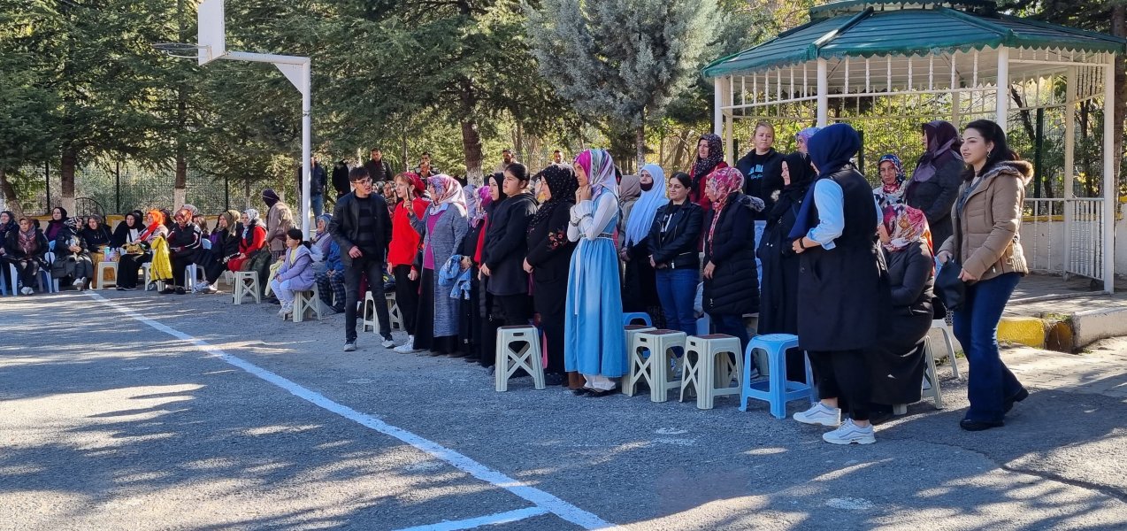 Belediye Başkanı İsmail GÜZEL 'den Okul Ziyareti ve 29 Ekim Cumhuriyet Mesajı