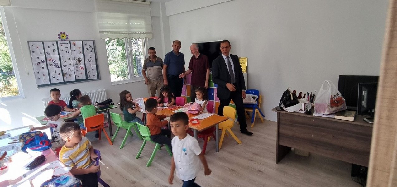 Belediye Başkanı İsmail GÜZEL ve İl Milli Eğitim Şube Müdürü Gülizar ERGİN ile Göre Kasabası Okullarını Ziyaret Etti
